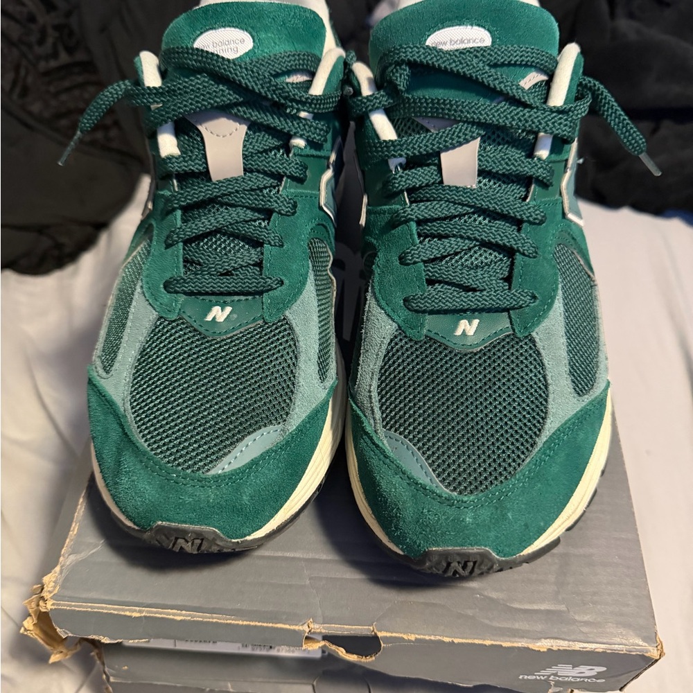 New Balance 2002R Men's Sz 13 Marsh Green/New Spruce/Sea Salt Pre Owned